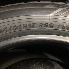 YOKOHAMA ice GUARD iG60 185/65R15 15インチ スタッドレス 4本 23年製 バリ溝 アクア イスト ティーダ等　(KTG034)