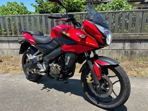 ⭐️Kawasaki.BAJAJパルサー200⭐️長い自賠責.令和8/7付き⭐️走行少ない⭐️