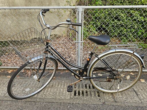 【リサイクルショップどりーむ鹿大前店】No.1537　27インチ自転車　シティサイクル　ブラック　LEDオートライト付き　※ギア切替え△・右ペダル固着