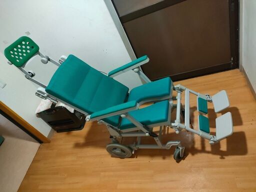 超美品☆uchie(ウチエ) フルリクライニングシャワーキャリー U型シートはいねーる★使用度激少★介護用品 施設 全国人気売り切れ品 状態値段共に全国激安１位