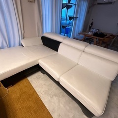 【さらに値下げしました】3人掛けソファ(本革) 