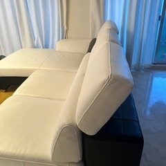 【さらに値下げしました】3人掛けソファ(本革) 