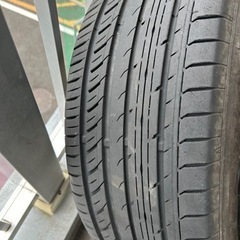 マジェスタ　純正ホイール　タイヤ　225/55R17 バリ溝