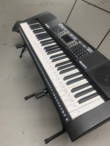 電子キーボード