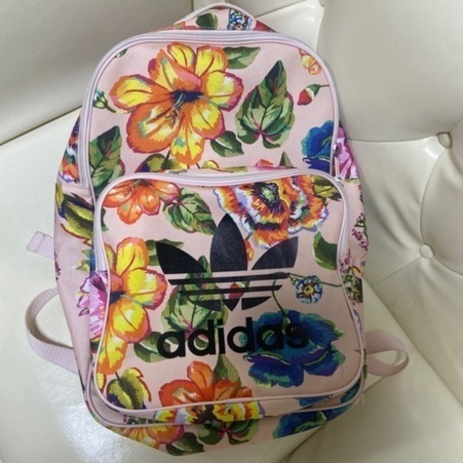 adidas花柄人気リュック