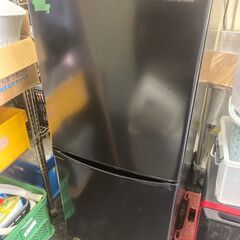 ☆中古￥17,800！IRIS OHYAMA　142㍑2ドア冷蔵庫　家電　2020年製　幅50㎝ｘ奥行55㎝ｘ高さ122㎝　【BG157】