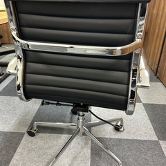 デザイナーズチェア