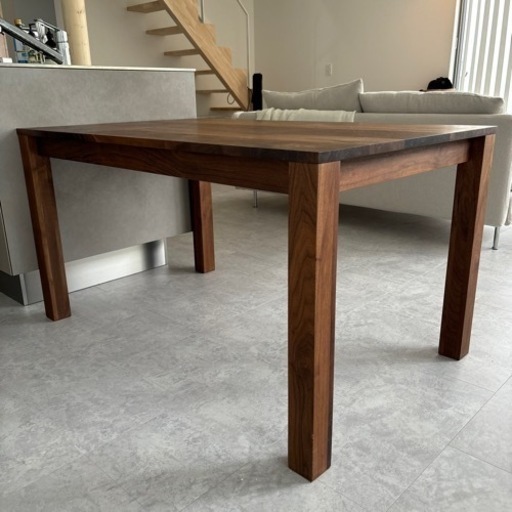 ウォルナット無垢材ダイニングテーブル オイル仕上げ 展示品 昭和木材