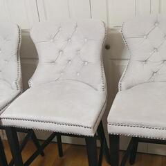 エレガントな椅子