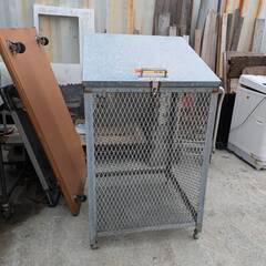 【目玉商品】ダストBOX　(南京錠取付金具あり)　