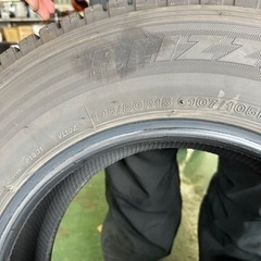 タイヤ　15インチ　BRIDGESTONE BLIZZAK