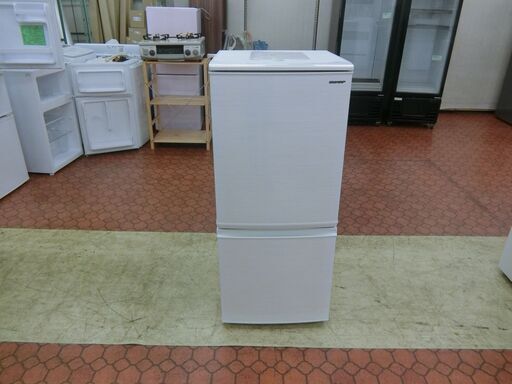 ID 196452　冷蔵庫２ドア　137L　シャープ　２０１９年　SJ-D14E-W