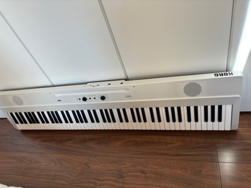 値下げしました！　新品同様のキーボード、イスとスタンドおつけします。