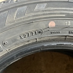 ダンロップ 165／70R14 溝7.2mm 21年
