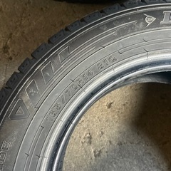 ダンロップ 165／70R14 溝7.2mm 21年