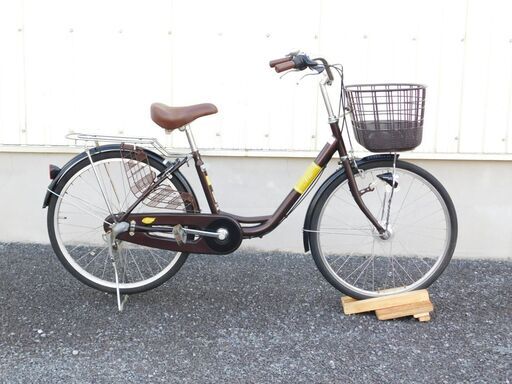 リサイクル自転車 店内多数販売中!　ご来店ください！　早い者勝ち!　シニア向け　シティサイクル　24インチ　ブラウン　内装3段変速　オートライト　安心の大きめサドル　お買い物に便利!!　売れてます!　早い者勝ち!　外観状態は全体的に極めて良好と思います!　m35