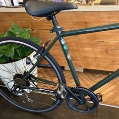 【前後タイヤ・チューブ新品！】6段変速　700×28cクロスバイク　モスグリーン