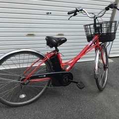 レンタサイクル店で使用していた自転車。Panasonic カラーズ。赤 