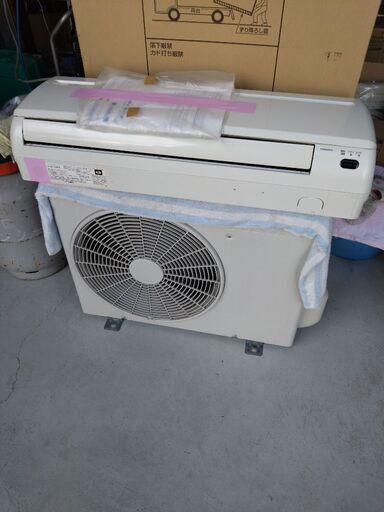 コロナ6畳用冷専エアコン2021年製