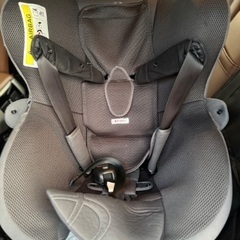 【値引き交渉可】AILEBEBE エールべべ　チャイルドシート　ISOFIX KURUTTO4i 値引き交渉可】AILEBEBE エールべべ チャイルドシート ISOFIX KURUTTO4i
