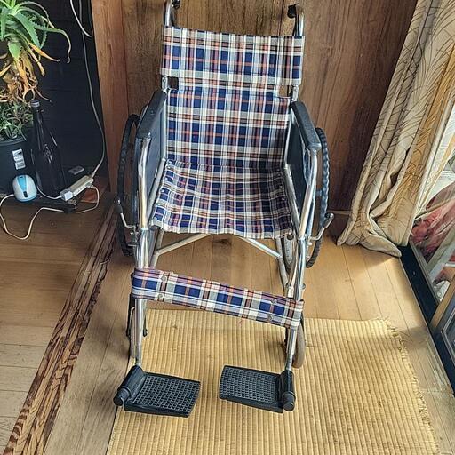 中古折り畳み介護用車椅子