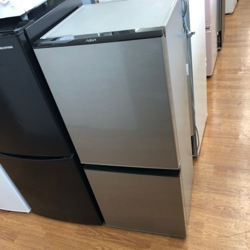 安心の1年保証付！！【AQUA 2ドア冷蔵庫　ファン式　AQR-J13M 2022年製】売ります！取りに来れる方限定！