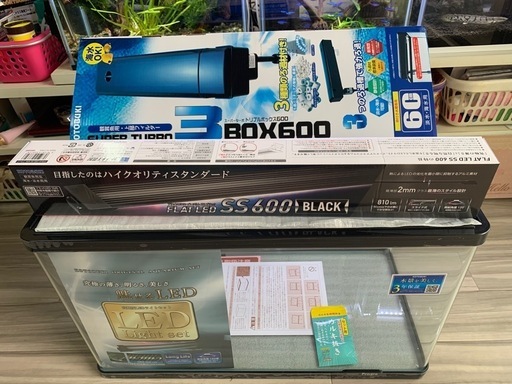 【値下げ再出品】新品水槽60cm5点セット+おまけ付き3点