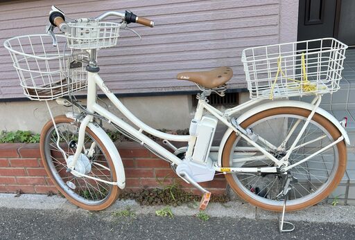 電動自転車　ブリヂストン　イルミオ（ホワイト）　2019年購入