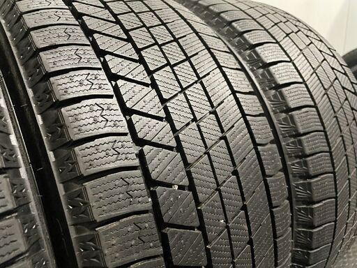タイヤ走行短め【BS BLIZZAK VRX3 245/40R18】スタッドレス【audi TT 