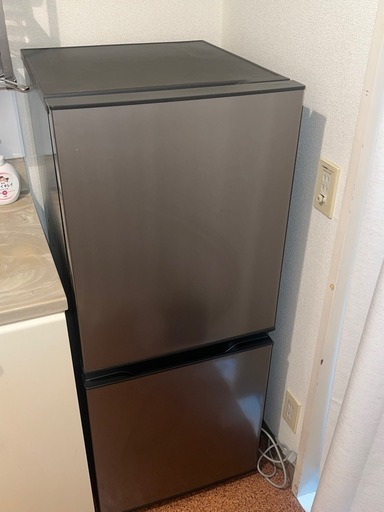 受け渡し予定者有)AQUA 冷蔵庫 135L 2023年制　美品