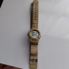 ベビージーの腕時計