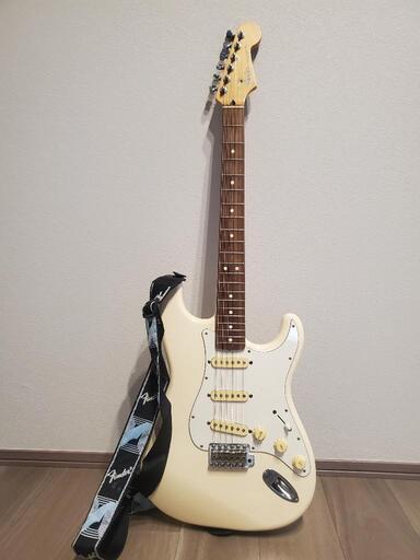 Fender Japan ストラトキャスター ケース付き
