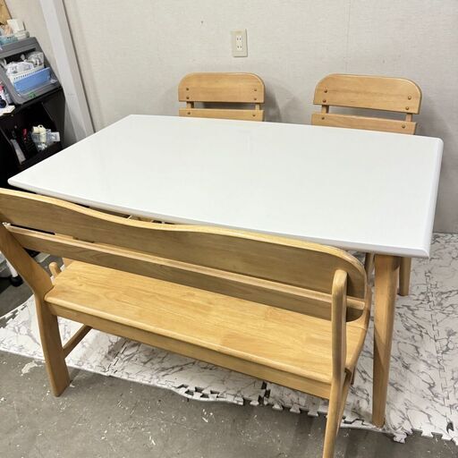 18883  NITORI ダイニングテーブル　イス2脚　ベンチセット   ◆大阪市内・東大阪市他 6,000円以上ご購入で無料配達いたします！◆ ※京都・高槻・枚方方面◆神戸・西宮・尼崎方面◆生駒方面、大阪南部方面　それぞれ条件付き無料配送あり！