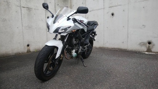 神奈川から ヤマハ YZF-R125 カウルレス