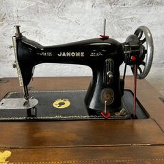 【JANOME】 ジャノメ アンティークミシン 足踏みミシン 昭和レトロ 希少品 木製ケース付 現状品 N0271