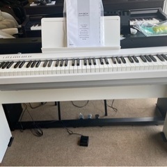 美品！高年式2015年式！電子ピアノ！88鍵、椅子とヘッドホン付！愛知県