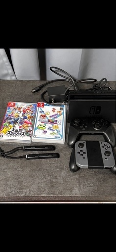 Nintendo switch グレー　本体　カセット4本付き　箱無し
