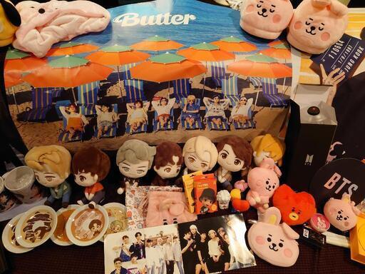 韓国　BTSグッズ400点以上