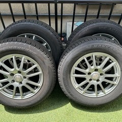 スタッドレスタイヤ4本セット215/65R16  　