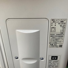 TOSHIBA 東芝 ルームエアコンRAS-J221P(W)　主に6畳から8畳用◇2022年製/YJ074-40