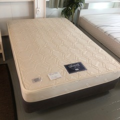 シモンズ　ダブルベッドセット