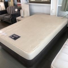 シモンズ　ダブルベッドセット