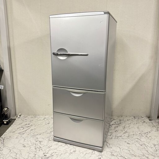 18972 【清掃なし特価品】 SANYO 大容量3D冷蔵庫  255L ◆大阪市内・東大阪市他 6,000円以上ご購入で無料配達いたします！◆ ※京都・高槻・枚方方面◆神戸・西宮・尼崎方面◆生駒方面、大阪南部方面　それぞれ条件付き無料配送あり！