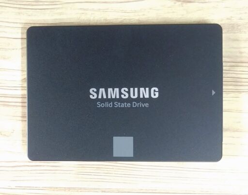 SAMSUNG　2.5インチ　SSD(SATA)　870EVO　1TB