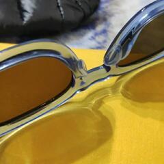 MONCLERサングラス ☆ミラーレンズ☆ ブルーフレーム