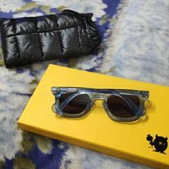 MONCLERサングラス ☆ミラーレンズ☆ ブルーフレーム