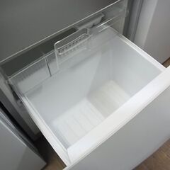 セール中につき、通常特価27,478円より20％引きの21,982円!　Panasonic　パナソニック　2ドア冷蔵庫　NR-B17AW-S　168L　ノンフロン冷凍冷蔵庫　2017年製　シルバー