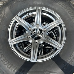 最終価格！実走行2000キロ倉庫保管ハイラックススタッドレスセット