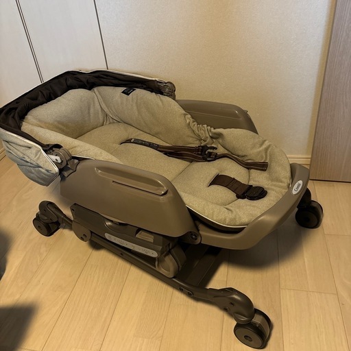 【お譲り先決定】電動 ハイローチェアー ネムリラ AUTO