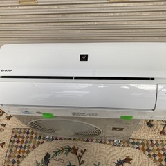 【決まりました】C452 2023年製　SHARP セパレート形ルームエアコン AY-R22N-W